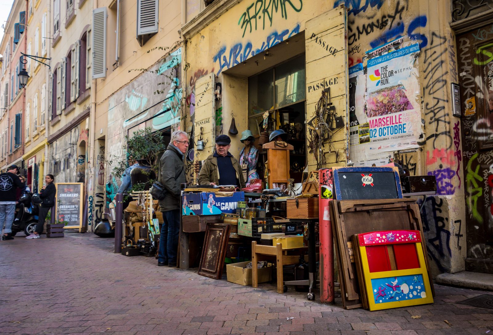 Street photography in Marseille