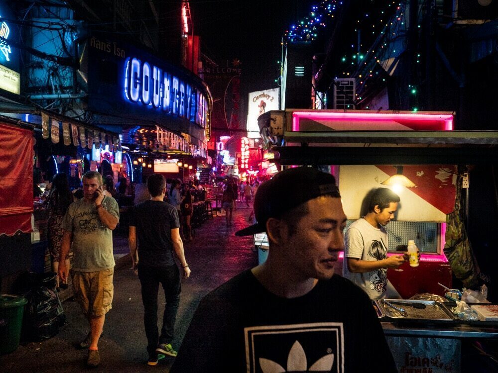 Street photography in Bangkok by Olivier Duong
