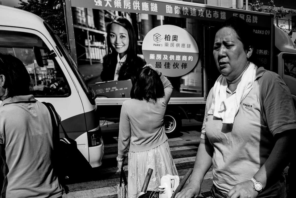 Street photo by Olivier Duong, Hong Kong