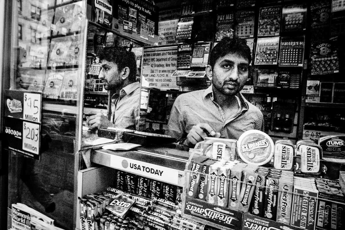 Street photo by Olivier Duong, New York