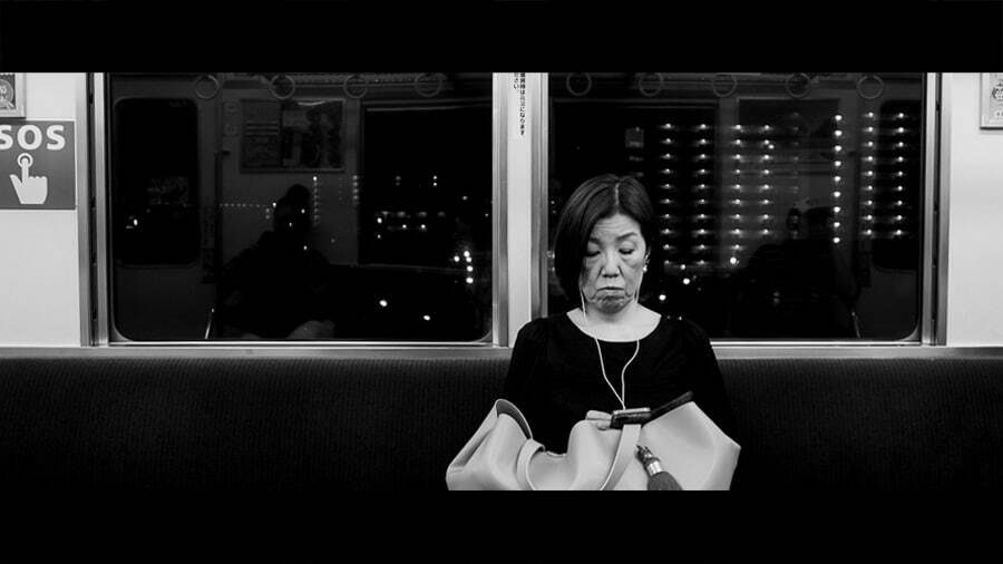 Street photo by Olivier Duong, Osaka